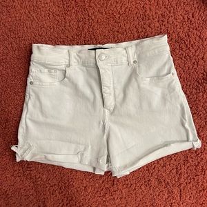 High Waisted Midi White Wash Raw Hem Jean Shorts
